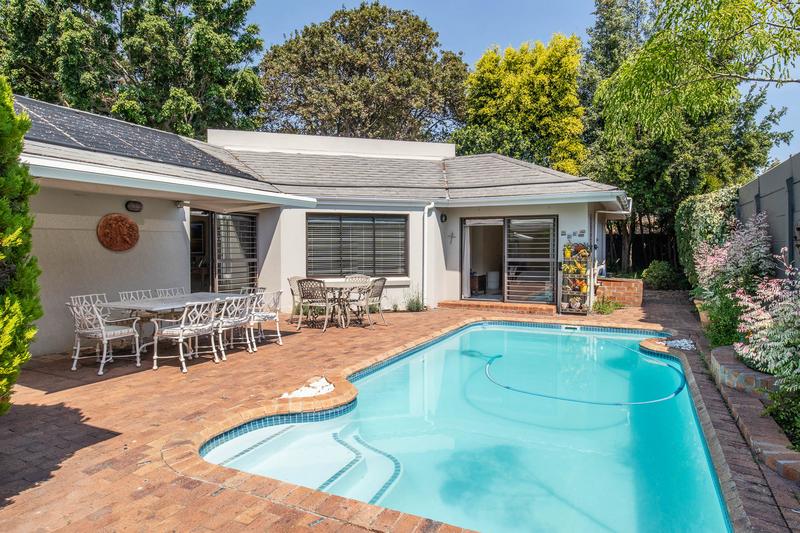 To Let 3 Bedroom Property for Rent in Constantia Western Cape